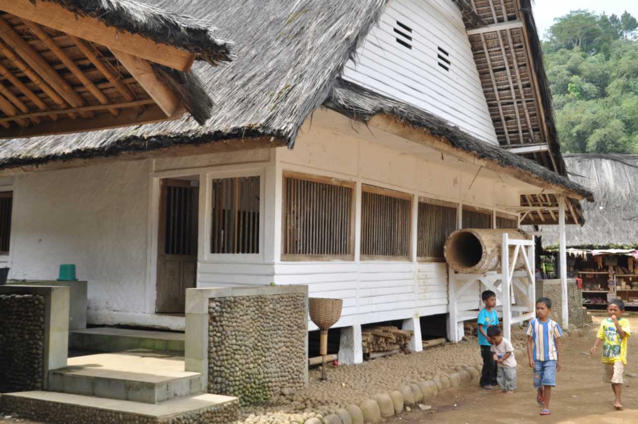 04 indo2010-53